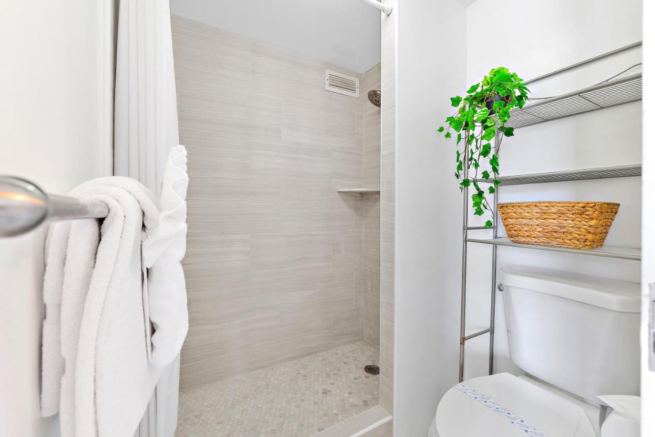 Beautiful Studio In The Heart Of Vibrant Waikiki Honolulu Extérieur photo